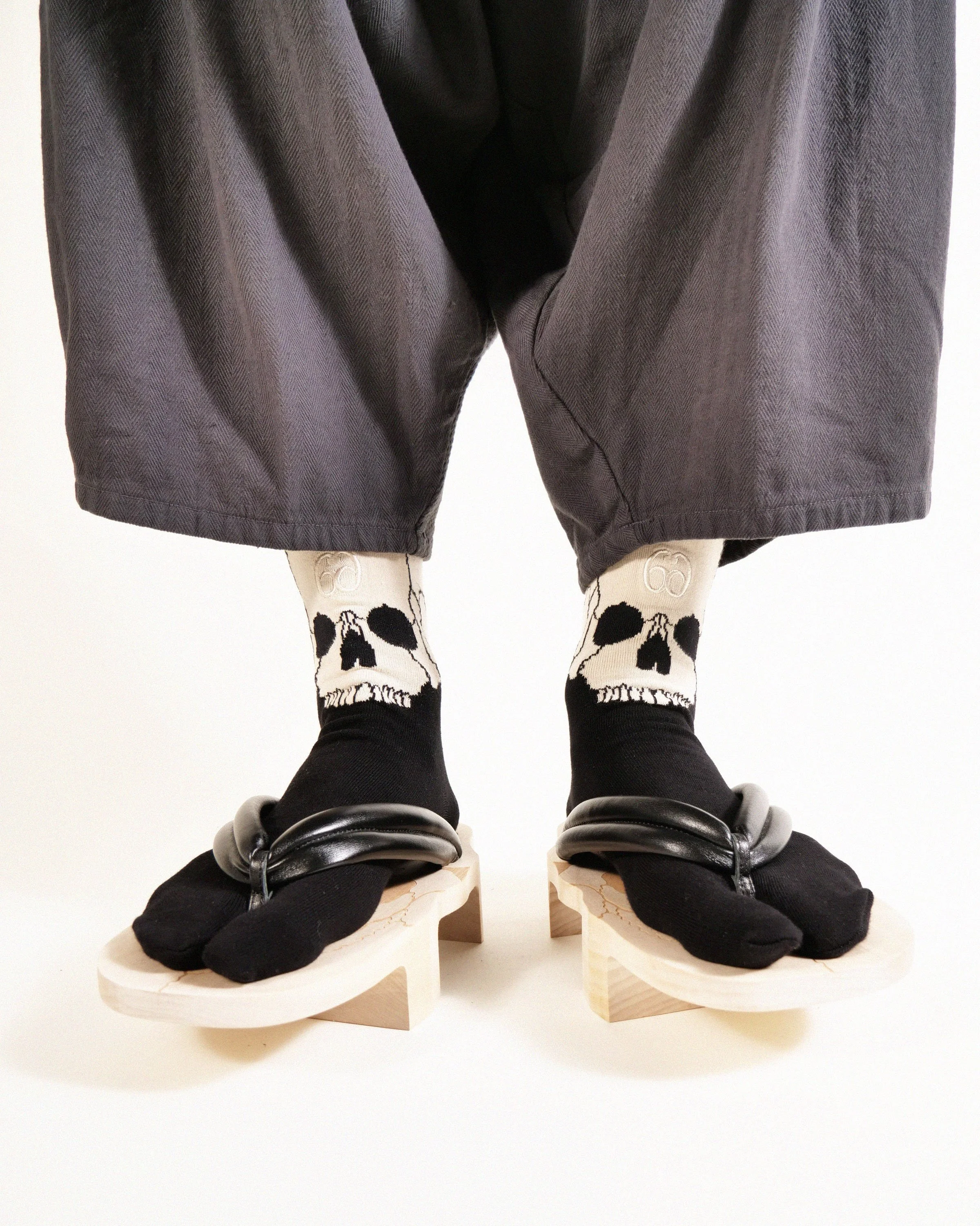SKULL TABI SOCKS - NATURAL | Prospective Flow | Japanese Fashion